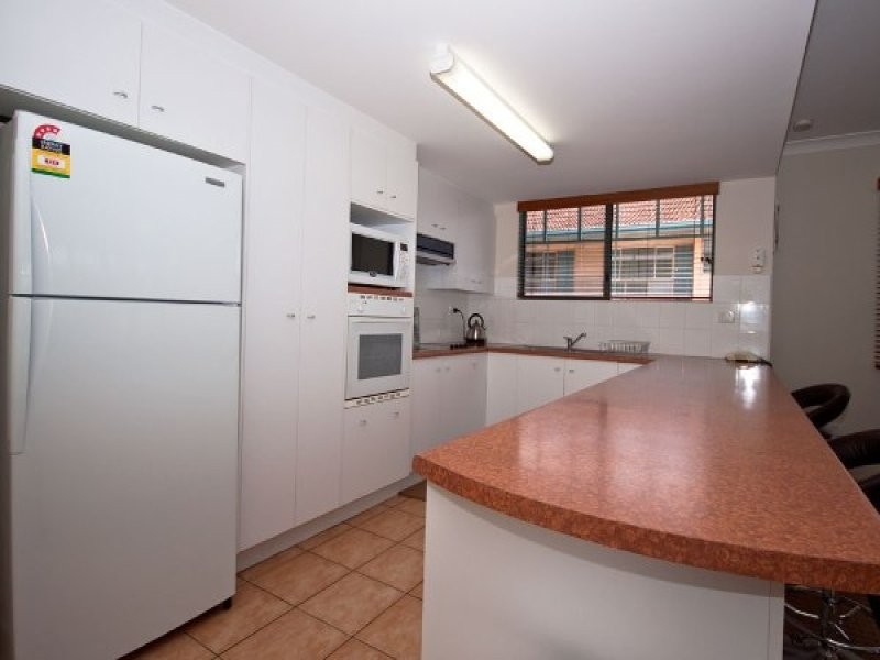4/97 The Strand, North Ward QLD 4810