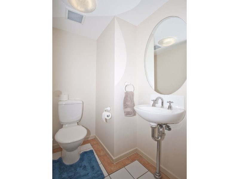 4/97 The Strand, North Ward QLD 4810