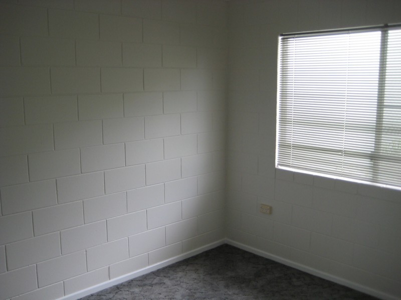 2/20 Cameron Street, Railway Estate QLD 4810