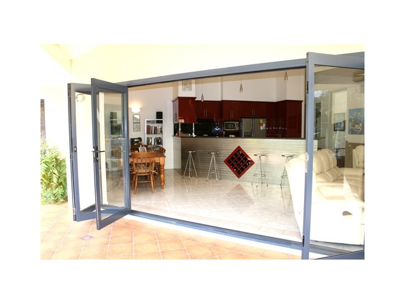 18 Nerita Crescent Nelly Bay, Magnetic Island QLD 4819