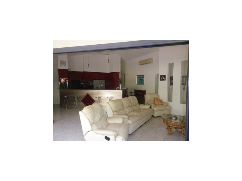 18 Nerita Crescent Nelly Bay, Magnetic Island QLD 4819