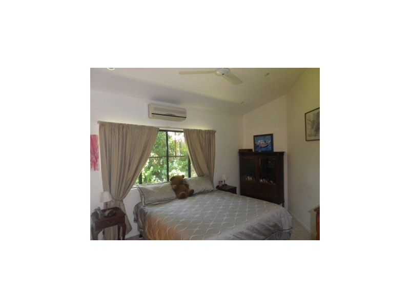 18 Nerita Crescent Nelly Bay, Magnetic Island QLD 4819
