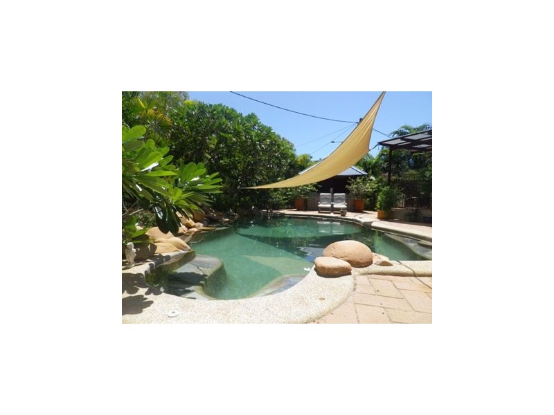 18 Nerita Crescent Nelly Bay, Magnetic Island QLD 4819