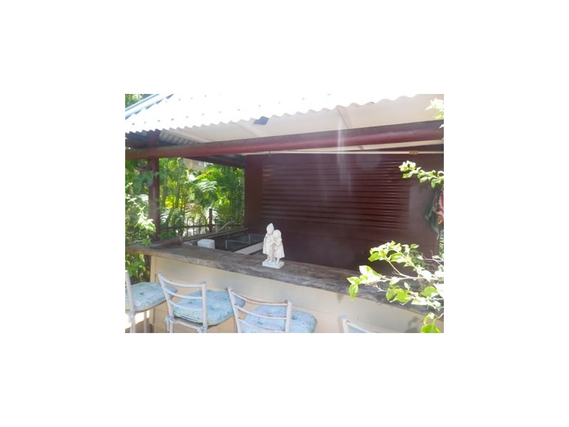 18 Nerita Crescent Nelly Bay, Magnetic Island QLD 4819