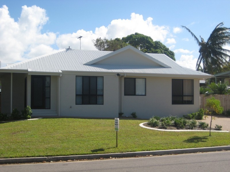 1/52A Philp Street, Hermit Park QLD 4812