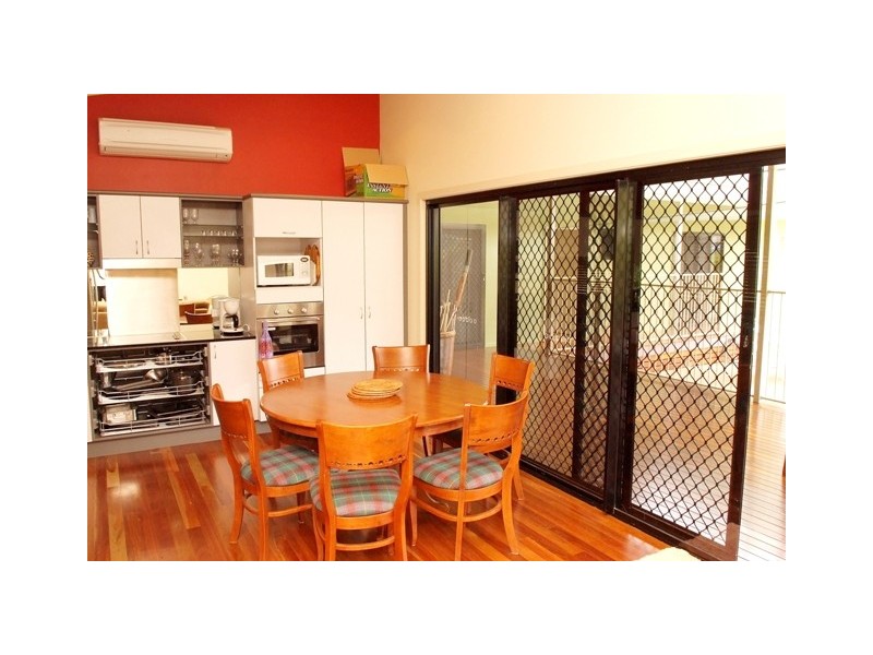 21 Apjohn Street HSB, Magnetic Island QLD 4819