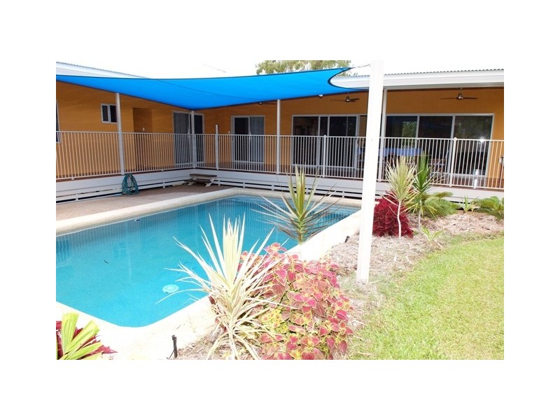 12 Bayside Court HSB, Magnetic Island QLD 4819