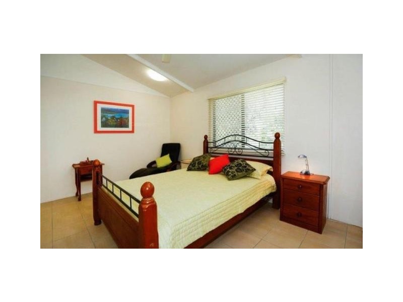 2/10 Tertius Street, Mundingburra QLD 4812