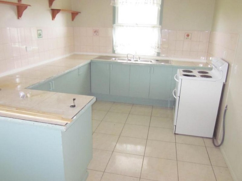 54B Twelfth Ave, Railway Estate QLD 4810