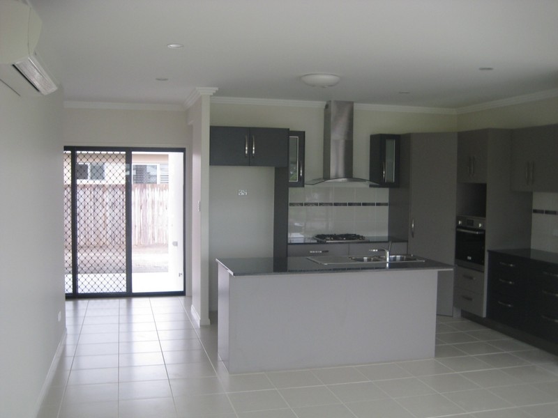 2 Twinview Terrace, Idalia QLD 4811