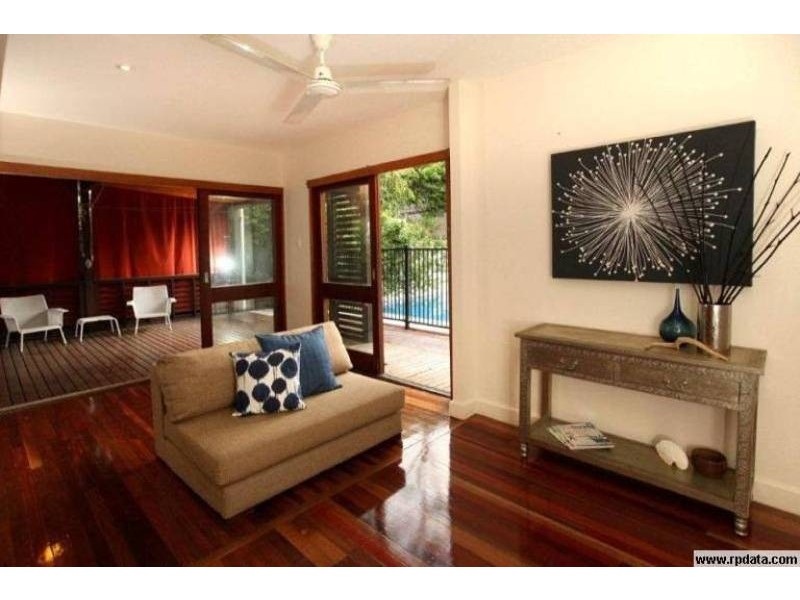 42 Stokes Street, Townsville City QLD 4810