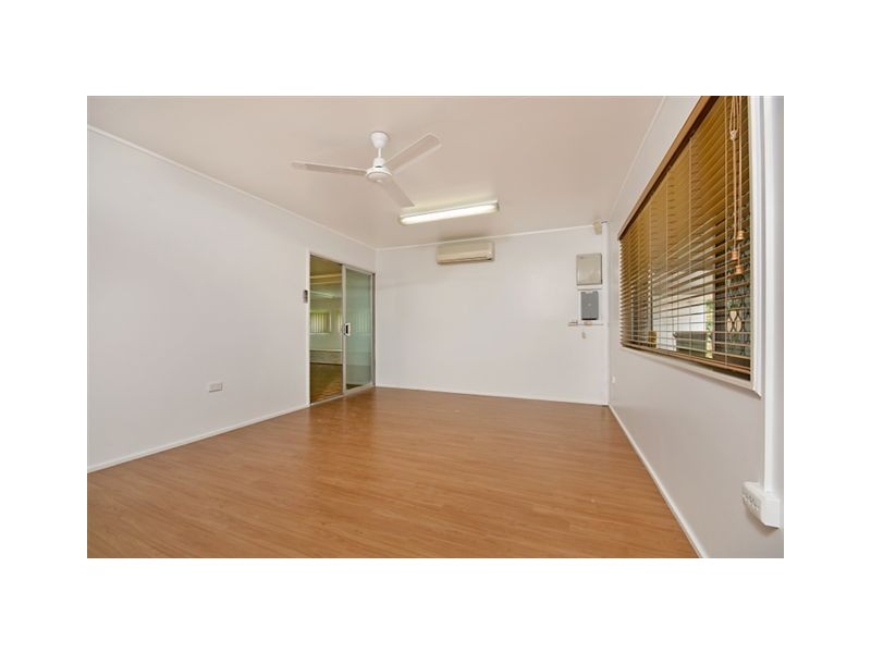 153 Ross River Road, Mundingburra QLD 4812