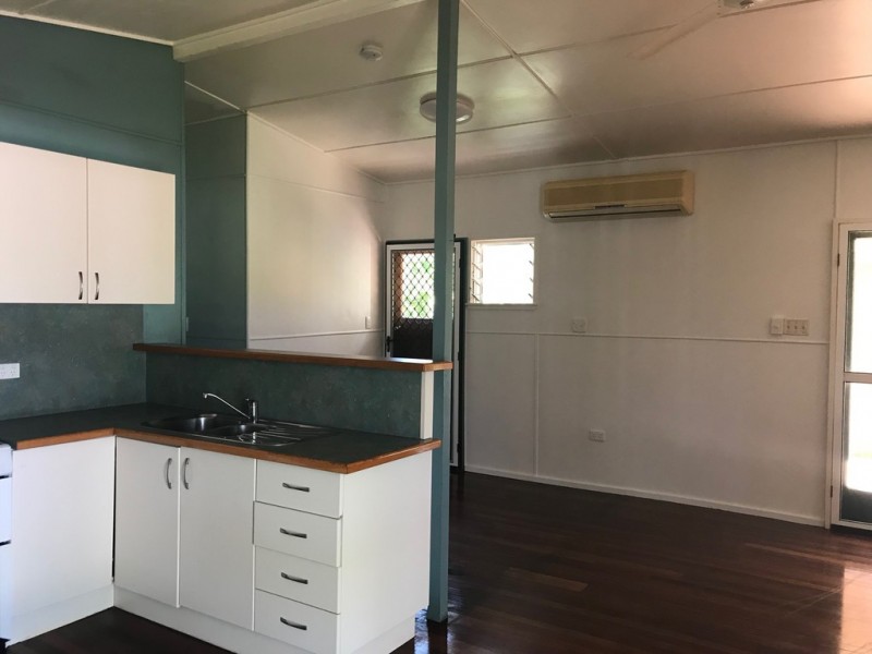 17 Burt Street, Mundingburra QLD 4812