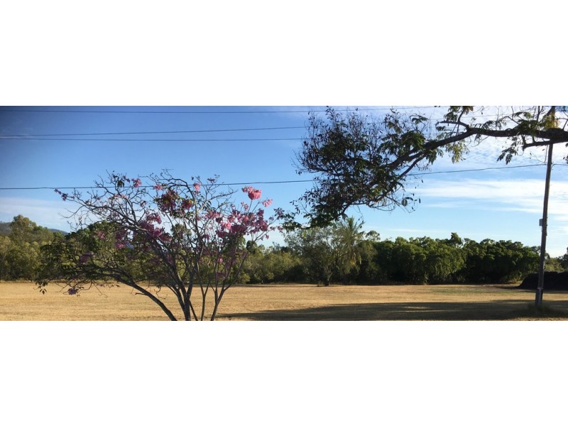 33 First Avenue, Railway Estate QLD 4810