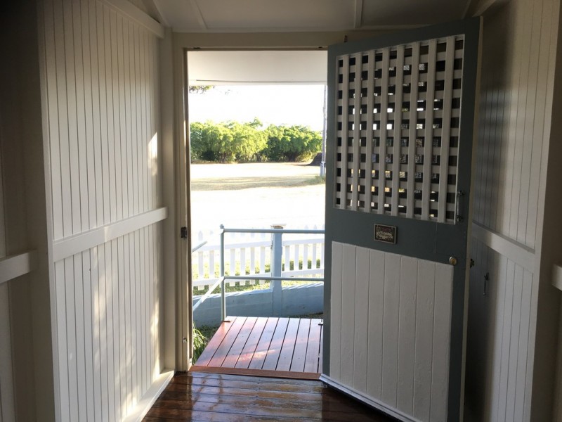 33 First Avenue, Railway Estate QLD 4810