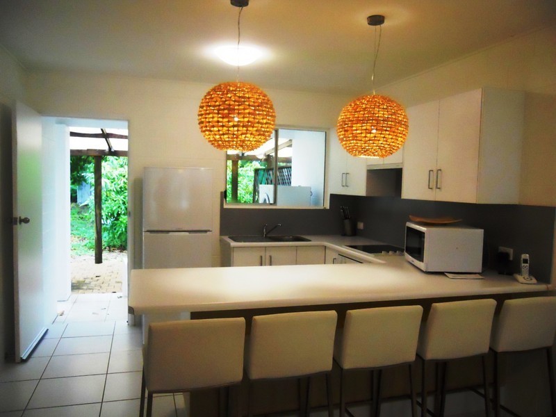 2/32 Marine Parade, Magnetic Island QLD 4819