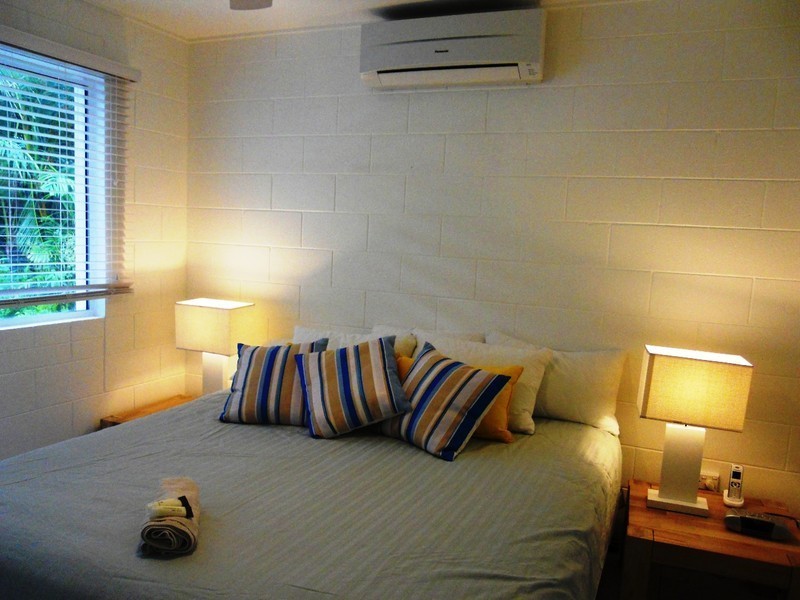 2/32 Marine Parade, Magnetic Island QLD 4819