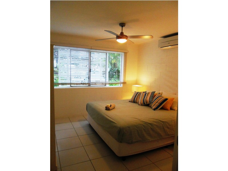 2/32 Marine Parade, Magnetic Island QLD 4819