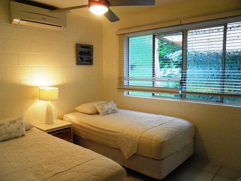 2/32 Marine Parade, Magnetic Island QLD 4819