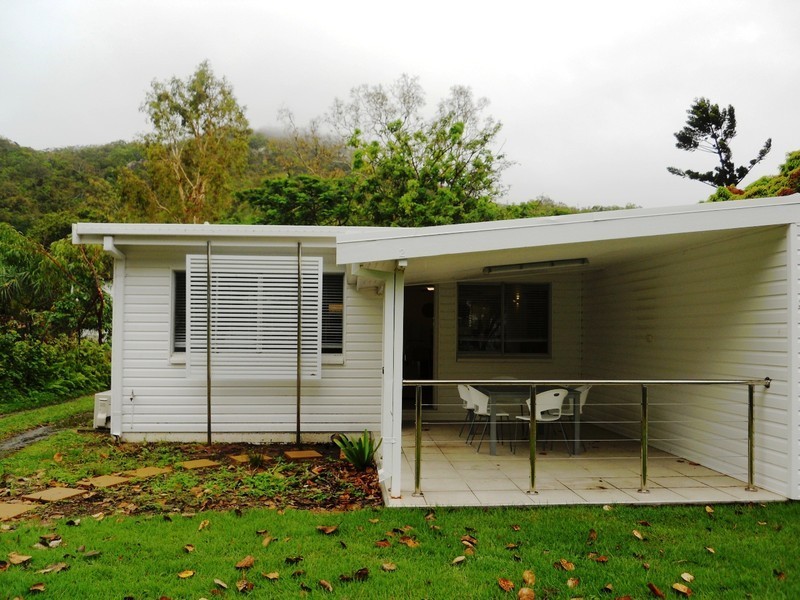 2/32 Marine Parade, Magnetic Island QLD 4819