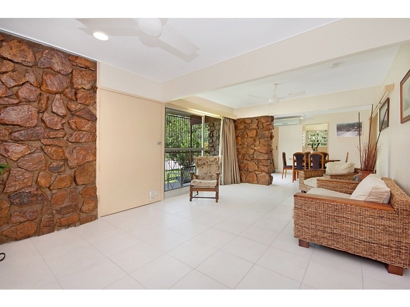 10 Wellington Street, Mundingburra QLD 4812