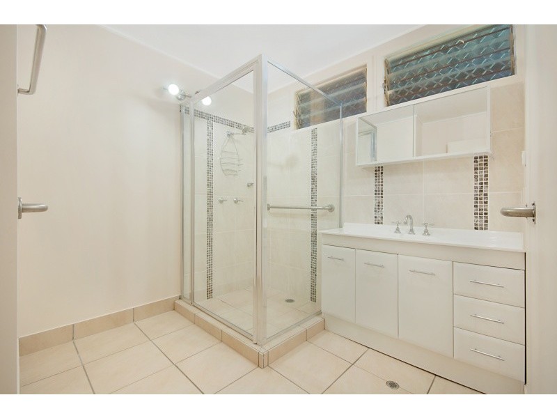 10 Wellington Street, Mundingburra QLD 4812