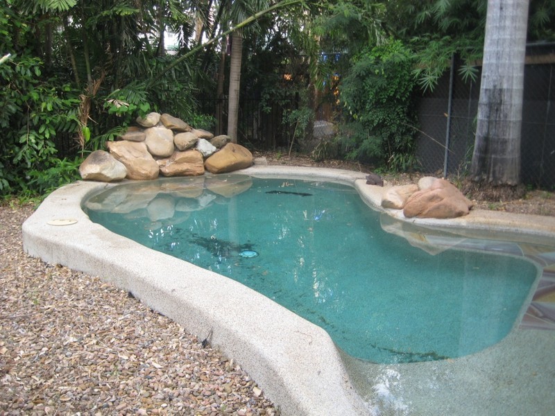 58 Roberts Street, Hermit Park QLD 4812