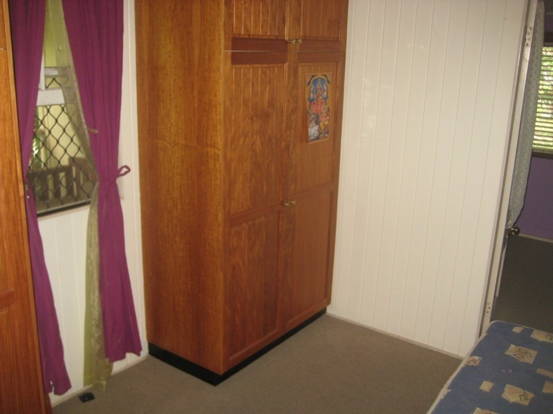 58 Roberts Street, Hermit Park QLD 4812