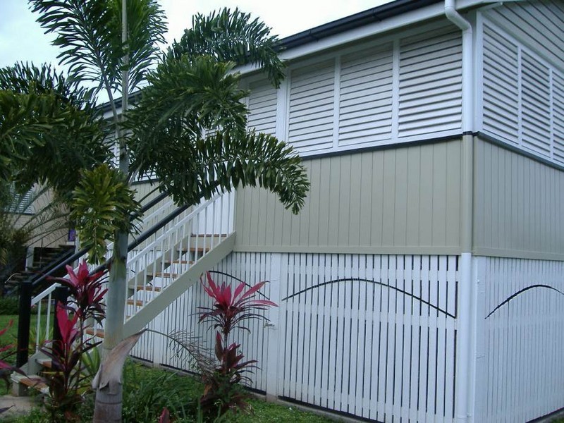 38 Shaw Street, West End QLD 4810