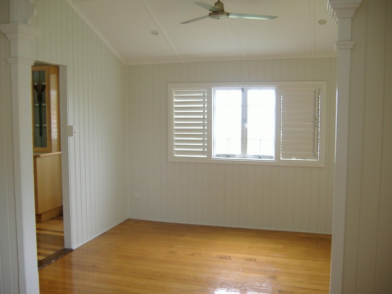 38 Shaw Street, West End QLD 4810