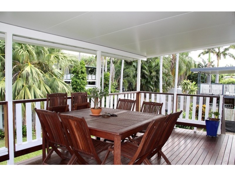 520 Bayswater Road, Mount Louisa QLD 4814