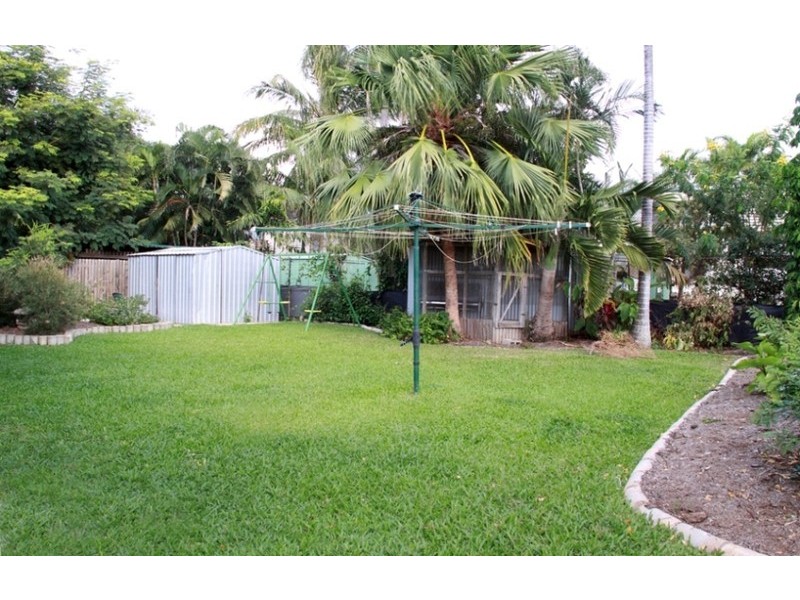 520 Bayswater Road, Mount Louisa QLD 4814