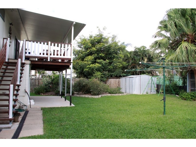 520 Bayswater Road, Mount Louisa QLD 4814