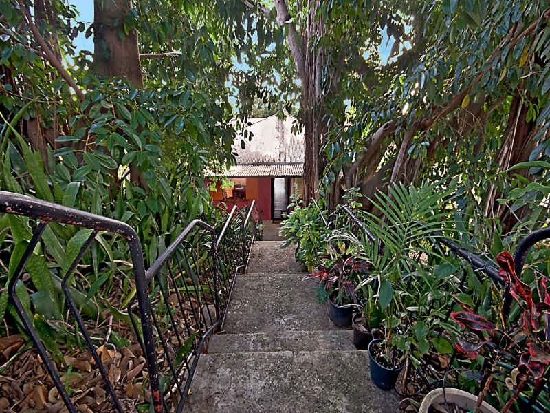 20  Queen Street, North Ward QLD 4810