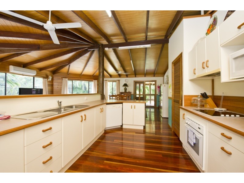 4 Trana Court, Magnetic Island QLD 4819