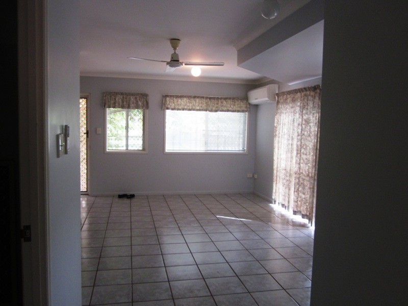 1/131 Eyre Street, North Ward QLD 4810