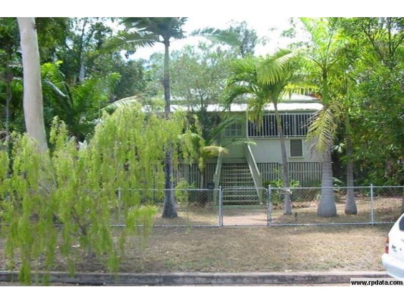 12 Fifth Ave, South Townsville QLD 4810