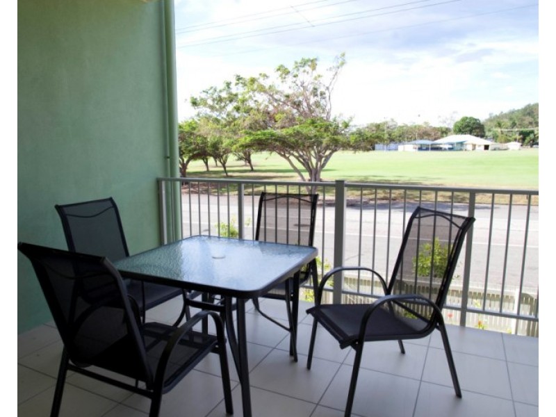 12 Crauford Street, West End QLD 4810