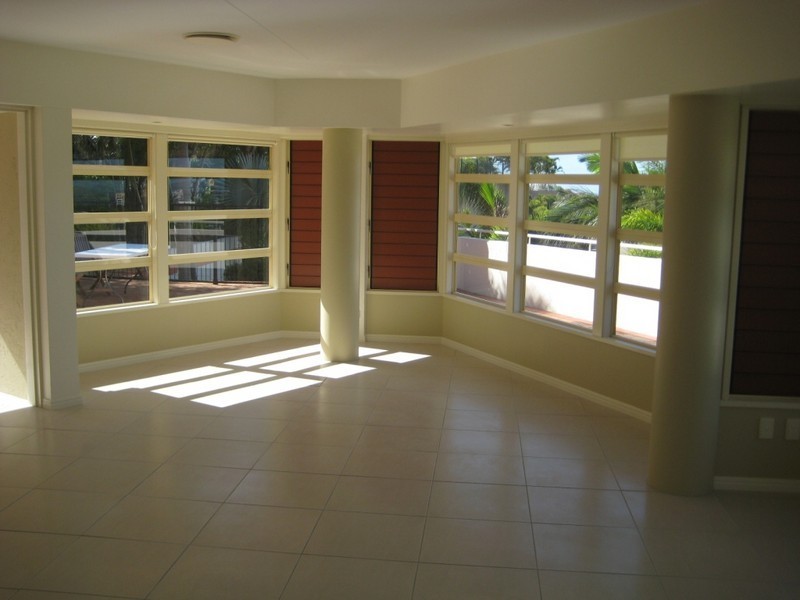 10 Glamis Court, Castle Hill QLD 4810