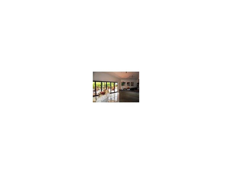 18 Nerita Crescent, Magnetic Island QLD 4819