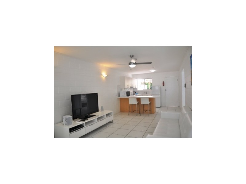 1/32 Marine Parade, Magnetic Island QLD 4819