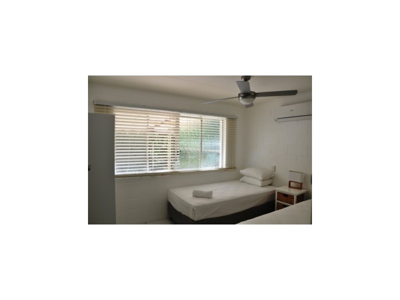 1/32 Marine Parade, Magnetic Island QLD 4819