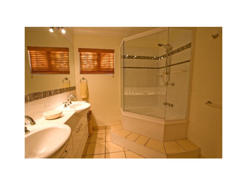 83 Primrose Street, Belgian Gardens QLD 4810