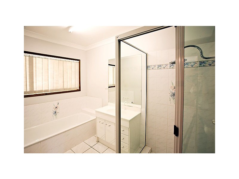 15 Carbine Court, Kelso QLD 4815