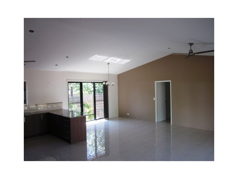 8  York Court, Magnetic Island QLD 4819