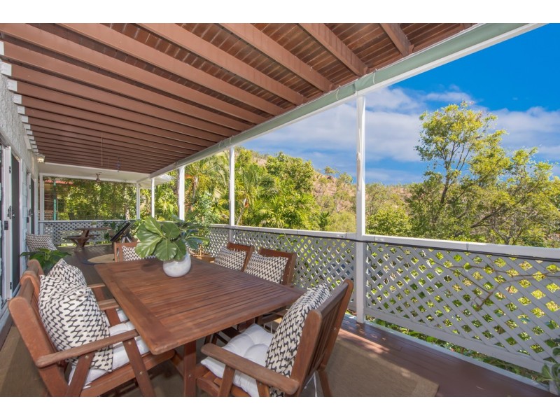 18 Grange Court, Castle Hill QLD 4810