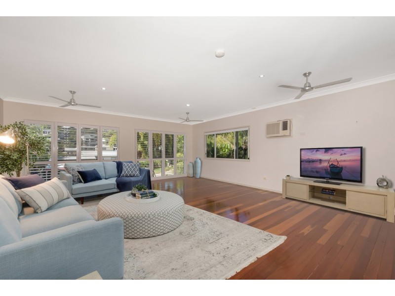 18 Grange Court, Castle Hill QLD 4810