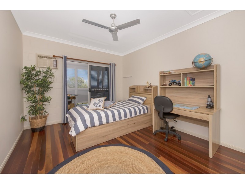 18 Grange Court, Castle Hill QLD 4810