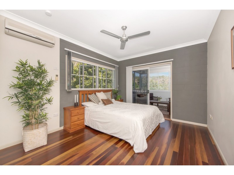 18 Grange Court, Castle Hill QLD 4810