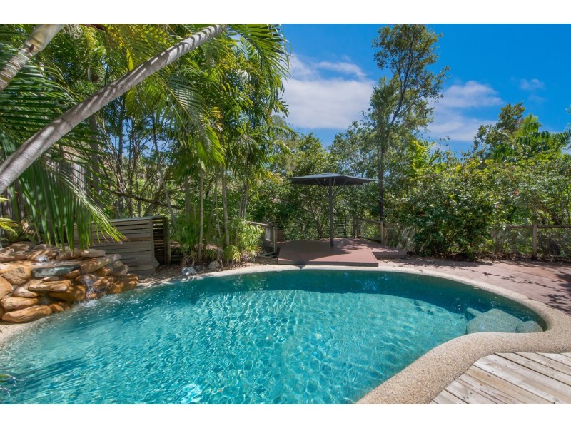 18 Grange Court, Castle Hill QLD 4810